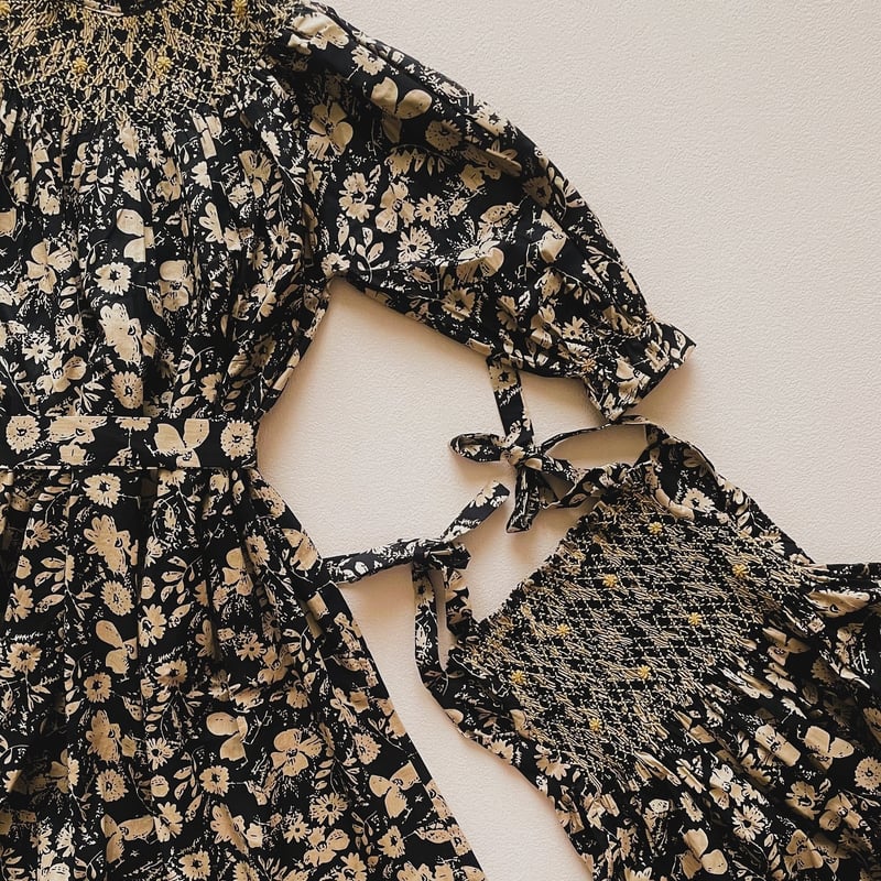 新品 春夏 リバティ 風 スモッキングワンピース 120 