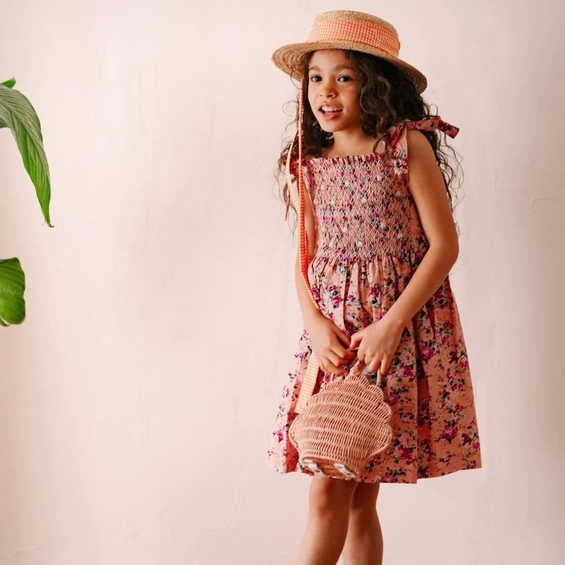 新作 肩紐リボンのスモッキングワンピース | atelier-henriette's STORE