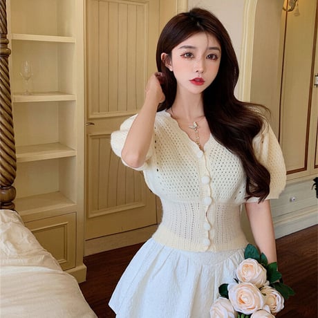 きちんと感があり上品な、愛らしいフォルム。 トップス  ピュアカラー 簡約 上着 柔らかいワックス