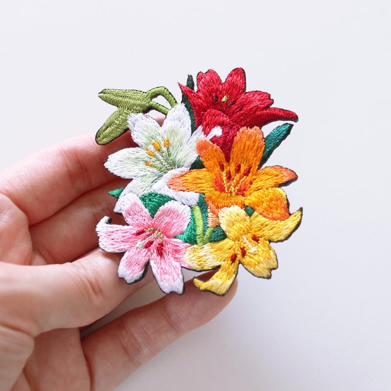 yumi様オーダー〛刺繍ブローチ3点 9381793df4714e673fa857af0e40c3