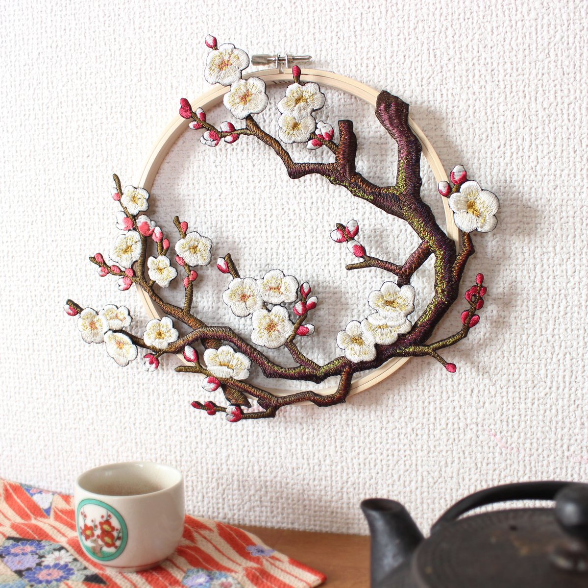(週末のみSale)立体刺繍 リースブローチ 01e9fafa552a7d6589f9dc9bb30002