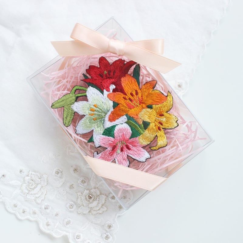 〚yumi様オーダー〛刺繍ブローチ3点 yumi様オーダー〛刺繍ブローチ3点 9381793df4714e673fa857af0e40c3