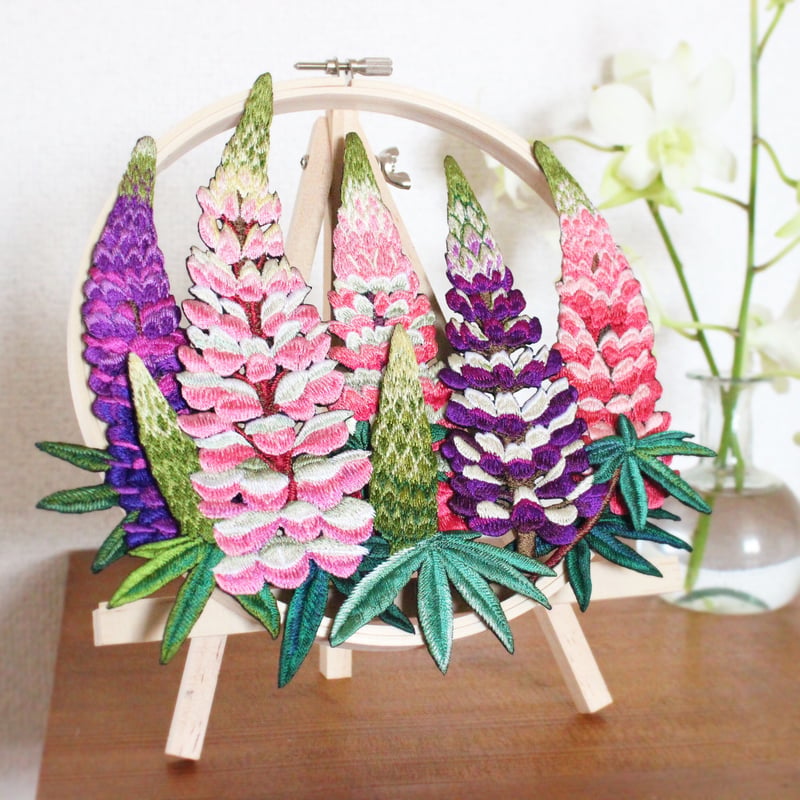 ルピナスの刺繍リース | ami embroidery