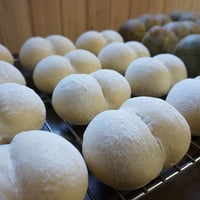 ＜定番＞牛乳仕込みのしろぱん4個入
