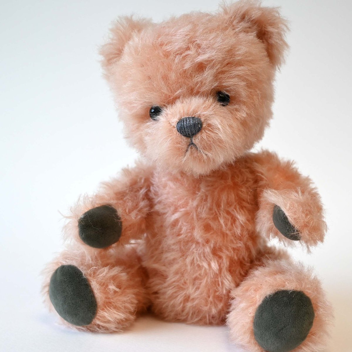 テディベアアンティークテイストのベビーフェイスのベアちゃんʕ•ᴥ•ʔ