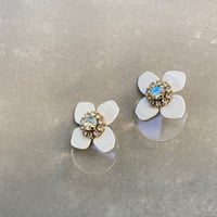 【BLEU FUMÉ】GB37WE（イヤリング）/GB37WP（ピアス）