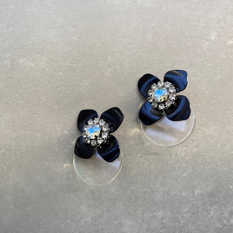 【BLEU FUMÉ】GB37BE(イヤリング）/GB37BP（ピアス）