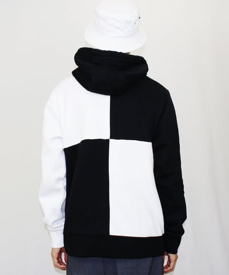 51-10094 ハフ×プレイボーイ ブロック切替 プルオーバーPK HUF×PLAYBOY COLOR BLOCK HOODIE FL00150