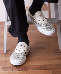 51-10469 VANS CLASSIC SLIP ON WHT  ヴァンズクラシックスリッポン VN0A33TB42S