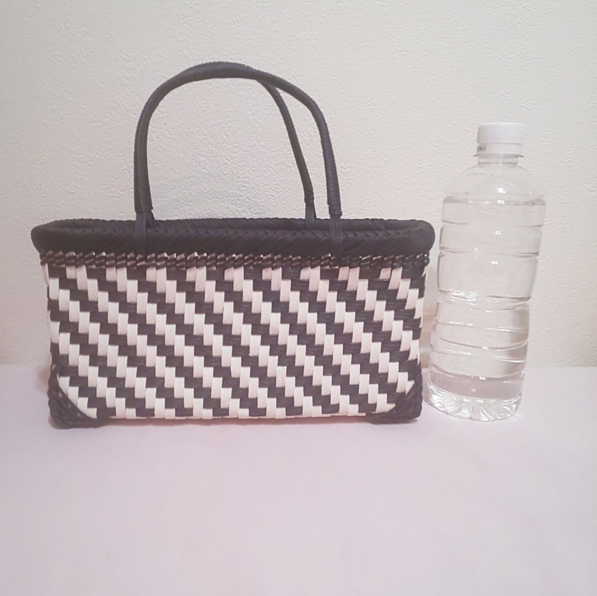 網代編みバッグS(white&black) | SHOP-hotaru35 網代編みバッグS(white&black) | SHOP-hotaru35