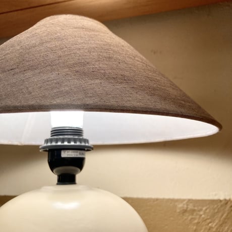CERAMIC TABLE LAMP