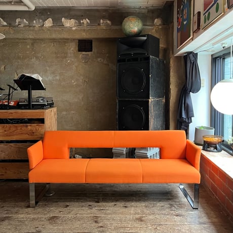 USED “CRES / PATRIA” LOBBY SOFA
