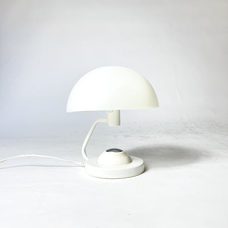USED PLASTICS SHADE TOUCH SENCER LAMP