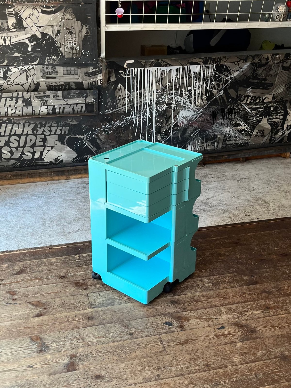 USED “B-LINE / BOBY WAGON” DESIGNED BY JOE COLO