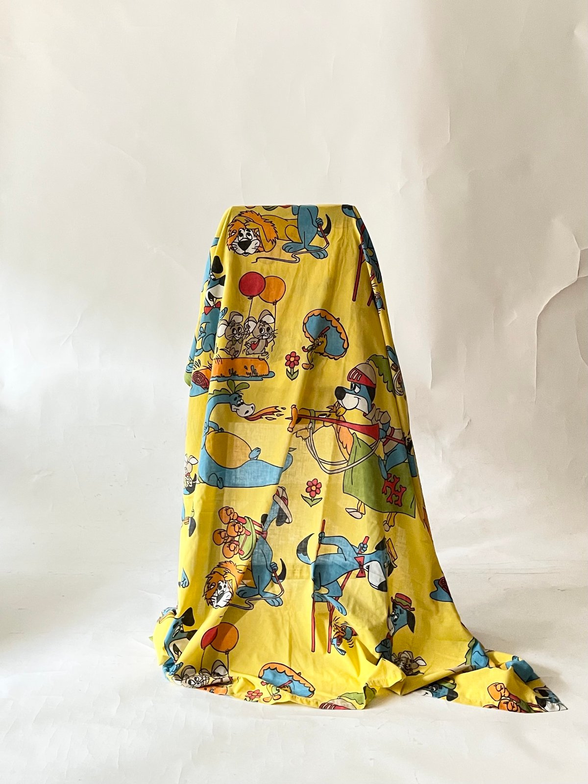 VINTAGE 70'S “HUCKLEBERRY HOUND” BED SHEET | Co