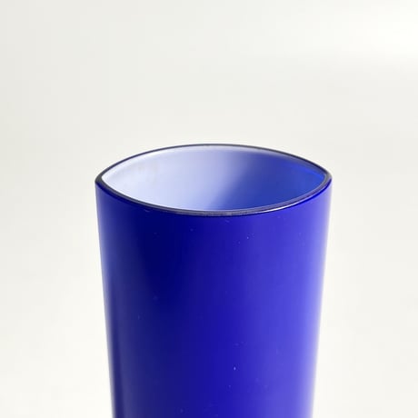 USED GLASS FLOWER VASE