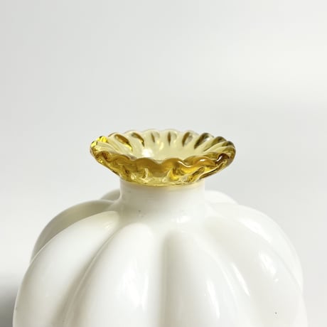 VINTAGE 50-60'S GLASS FLOWER VASE