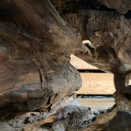 USED WOODEN BENCH
