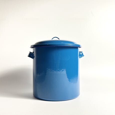 USED MATAL TRASH CAN
