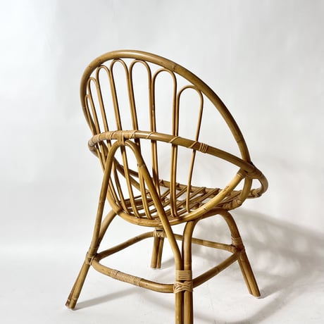 USED RATTAN ROUNGE CHAIR