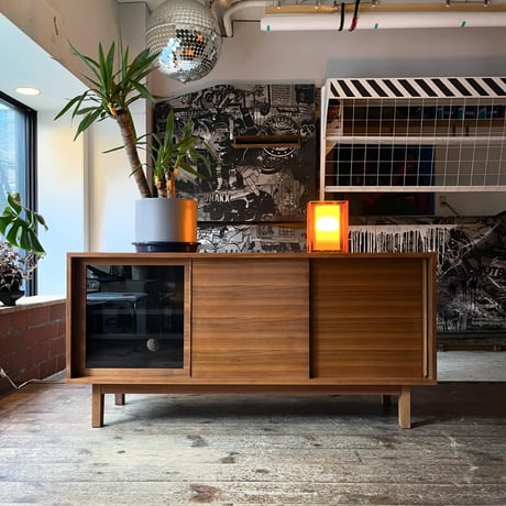 USED WOODEN SIDE BOARD