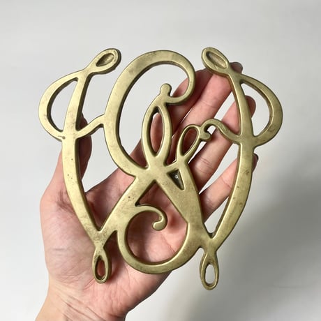 VINTAGE TRIVET "VIRGINIA METALCRAFTERS"