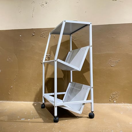 USED METAL CARRY RACK