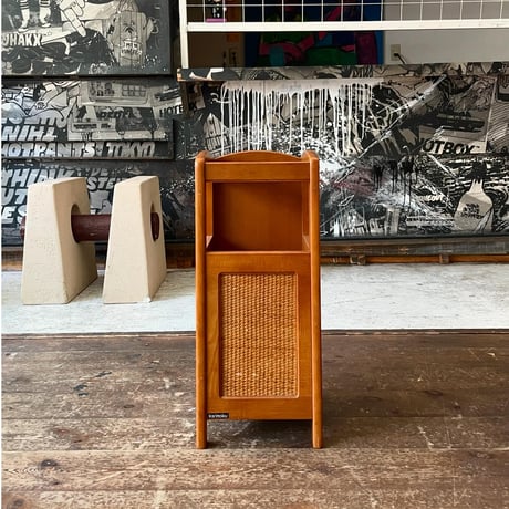 JAPAN USED "KARIMOKU" WOODEN FLAME RATTAN UMBRELLA STAND
