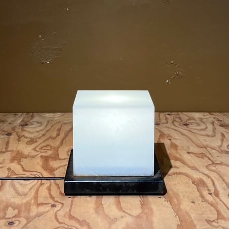USED PLASTIC SHADE SQUARE LAMP