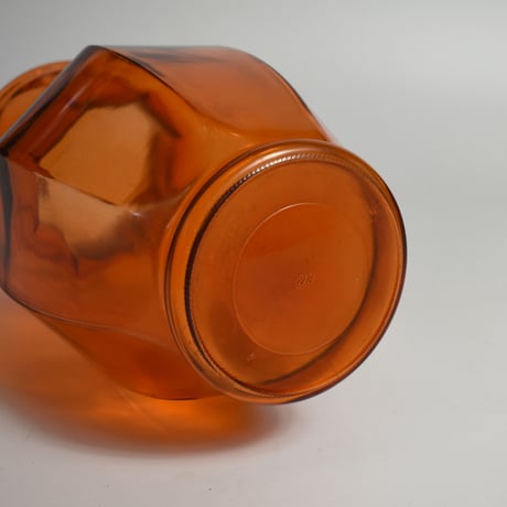 VINTAGE AMBER COLOR GLASS FLOWER VASE