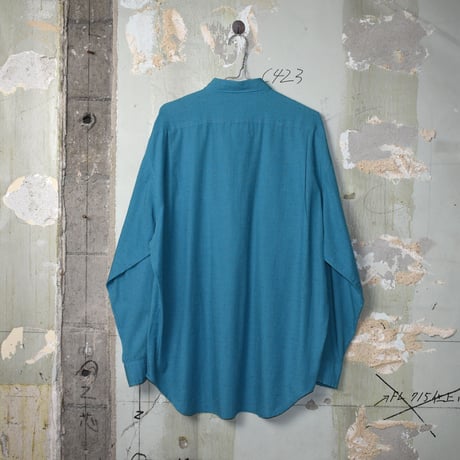 USED "GENERRA COLLECTION" SHIRT