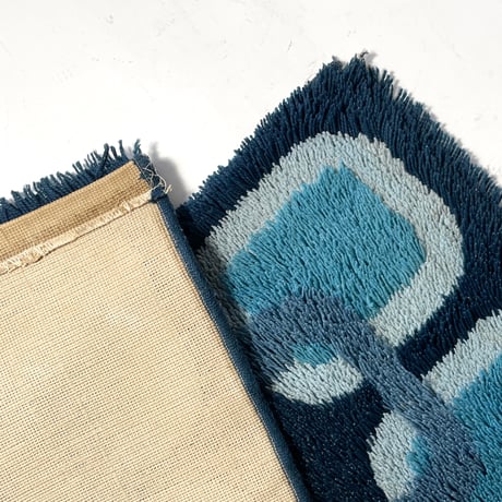 VINTAGE SHAGGY RUG