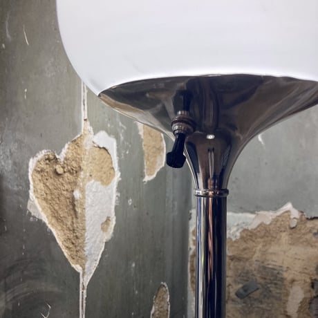 VINTAGE GLASS SHADE IRON FLOOR LAMP