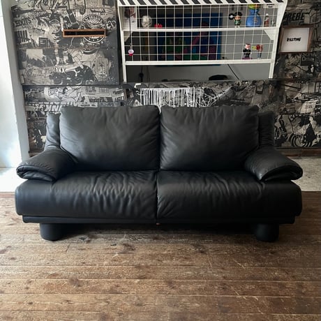 USED “INCANTO DIVANI” REAL LEATHER 2.5SEAT SOFA