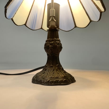 USED STAINED GLASS LAMP