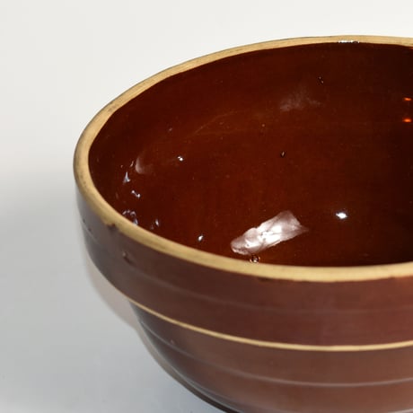 VINTAGE “MCCOY” CERAMIC BOWL
