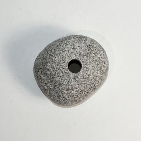 USED STONE DESIGN FLOWER VASE