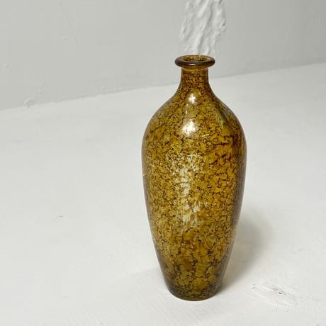 VINTAGE MID-CENTURY AMBER GLASS DECANTER