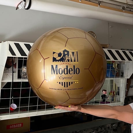 USED “MODELO” BEACH BALL