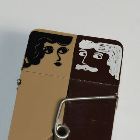 USED PLASTIC SOLT & PEPPER CLIP