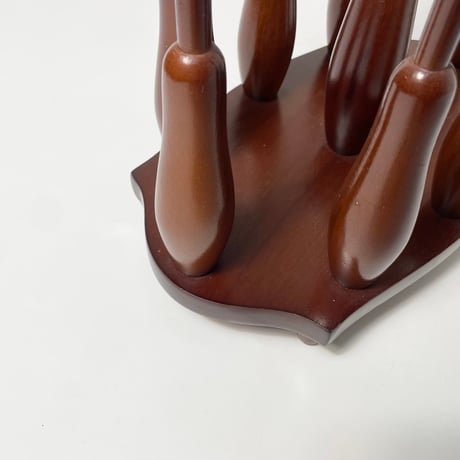 USED WOODEN SLIPPERS HANGER RACK