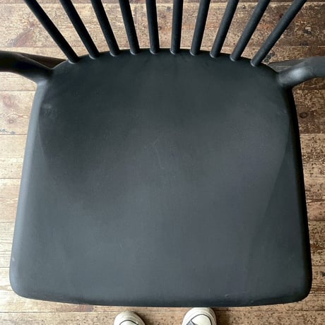 USED  “RESOL” WOODY CHAIR