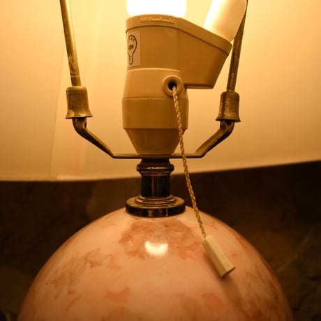 POTTERY TABLE LAMP