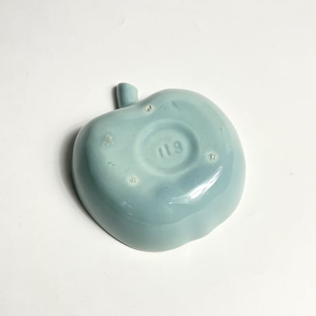 VINTAGE APPLE CERAMIC ASHTRAY