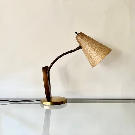 VINTAGE 50-60’s FIBERGLASS SHADE WOODEN & METAL TABLE LAMP