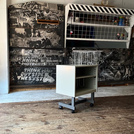 USED IRON LEG STEEL CARRY SHELF