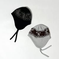 COMFORTABLE REASON "Dub Eﬀect Ear Flap"