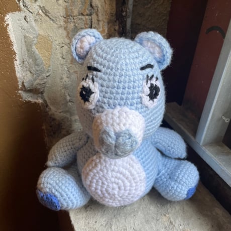 USED KNITTED STUFFED BEAR TOY