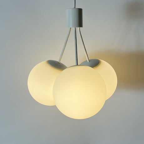 USED SILICONE 3BALLS PENDANT LAMP