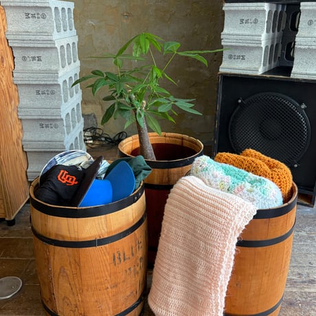 USED WOODEN BARREL